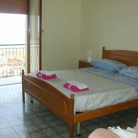 Villa Spaia Brancaleone Marina Exterior photo