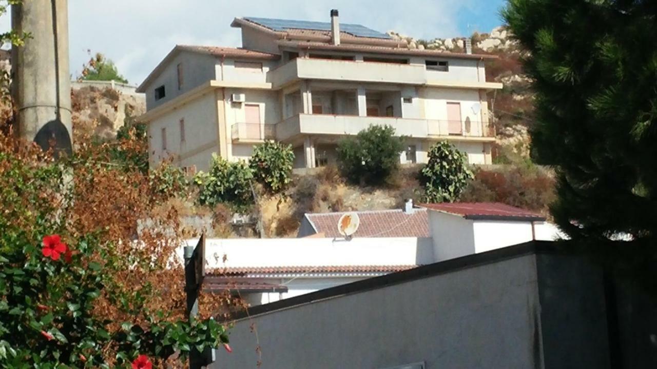 Villa Spaia Brancaleone Marina Exterior photo