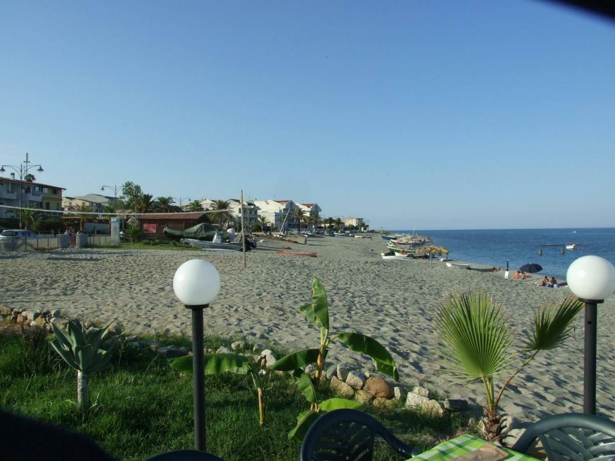 Villa Spaia Brancaleone Marina Exterior photo